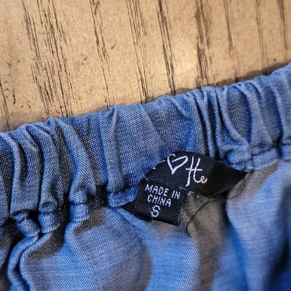 Denim blouse size S 💙 - Picture 3 of 4